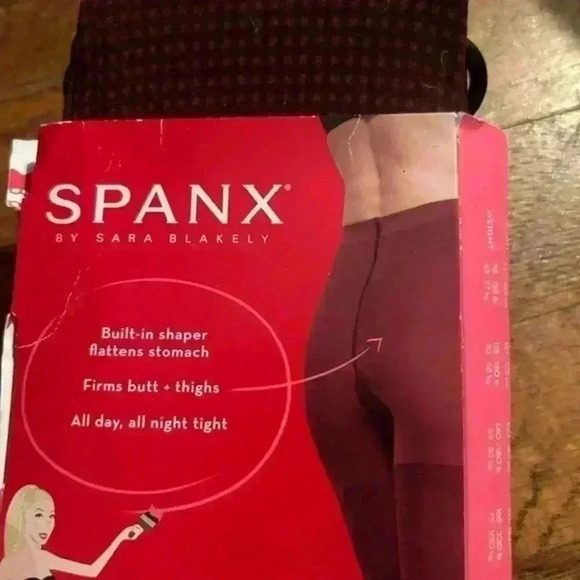 Spanx Patterned Shaping Footed Tights, Size A‎ - Picture 3 of 5
